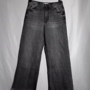 ZARA Women's Y2k High-Rise Wide Leg Ankle Gray Raw Hem Denim Jeans Size 4